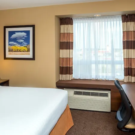 Microtel Inn & Suites By Wyndham Red Deer-3