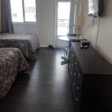 Hilltop Motel-2