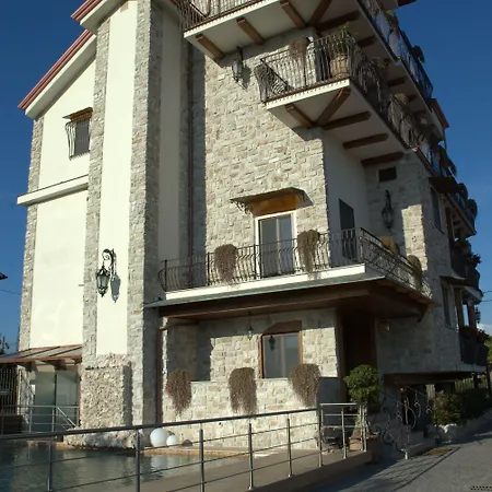 Hotel Villa Clementina-3