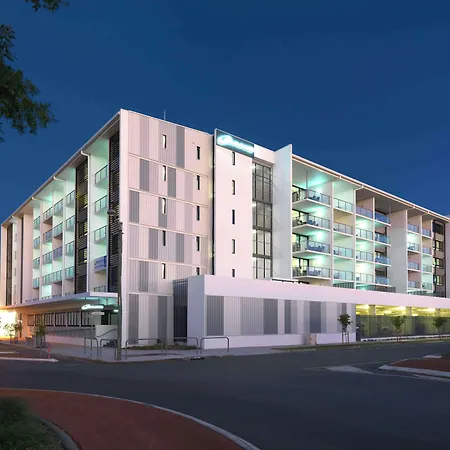 Oaks Mackay Carlyle Suites-2