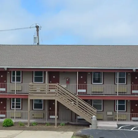 Hyannis Host Inn-2