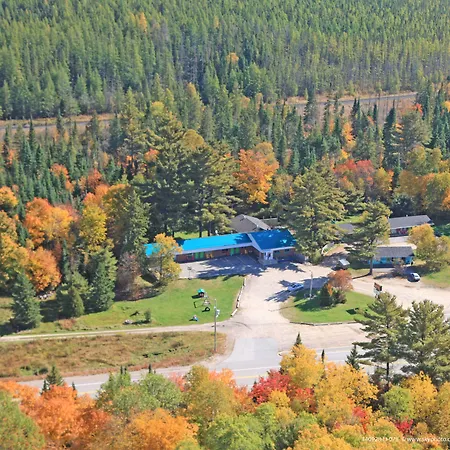 Algonquin Motel-2