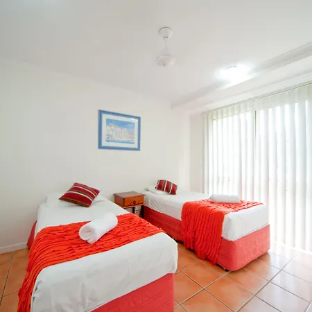 At Beach Court Holiday Villas-3