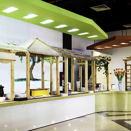 Amos Cozy Hotel Melawai-3