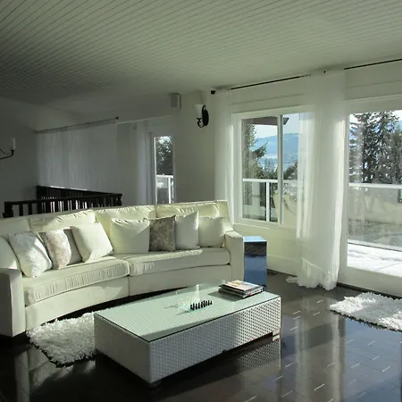 A Le Chateau Du Lac-2