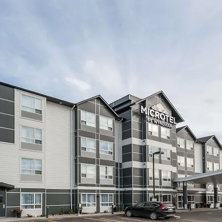 Microtel Inn & Suites By Wyndham Fort Saint John-2