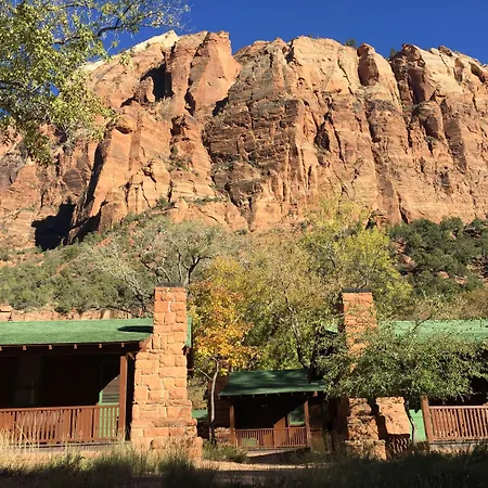 Zion Lodge-3