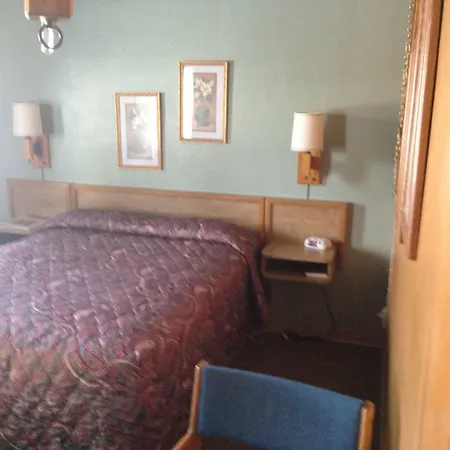 Jamestown Motel-3