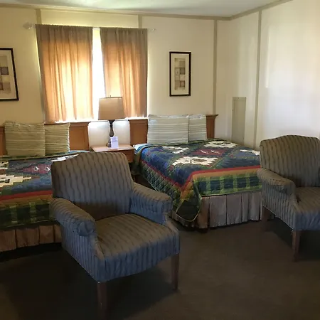 Marinette Inn-3