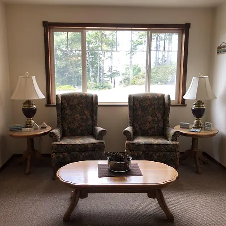The Landmark Inn-3