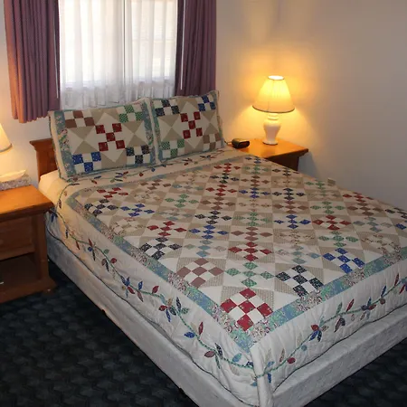 Barewood Inn & Suites-2