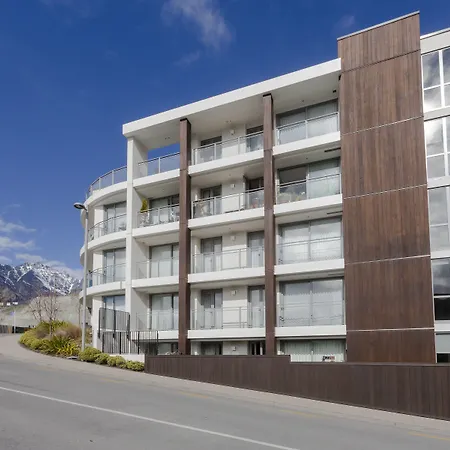 Queenstown Village Apartments-2