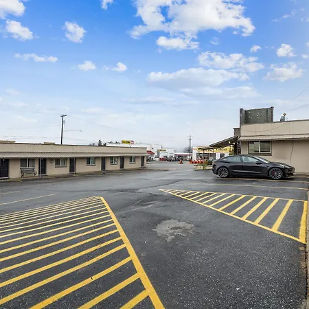 Selkirk Motel-2