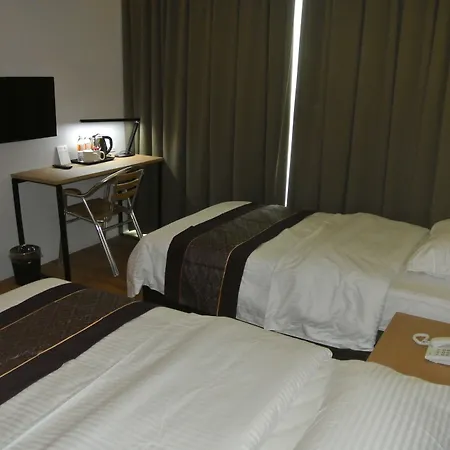 Super 8 Hotel @ Bayan Baru-3