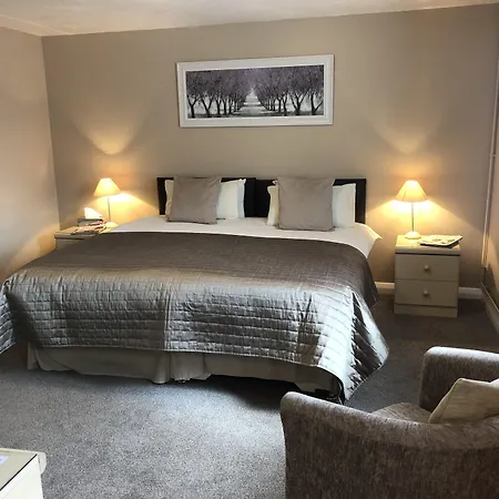 Newent Golf Club And Lodges-2