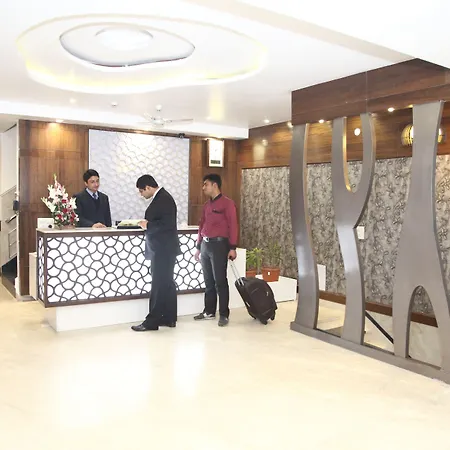 Hotel Emerald-2