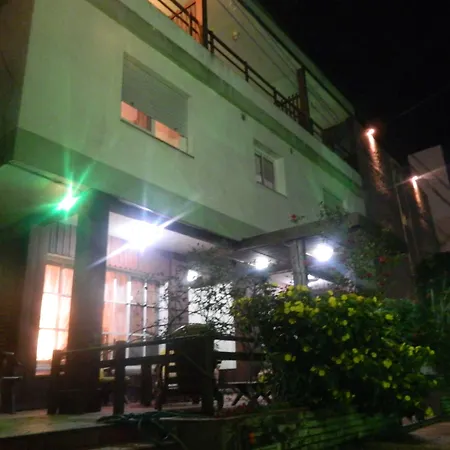 Hotel Dollar-2