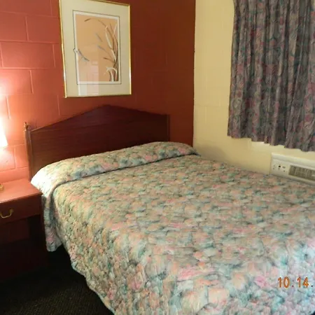 Relax Inn - Cottage Grove-3