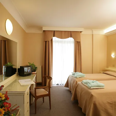 Hotel Commodore Terme-2