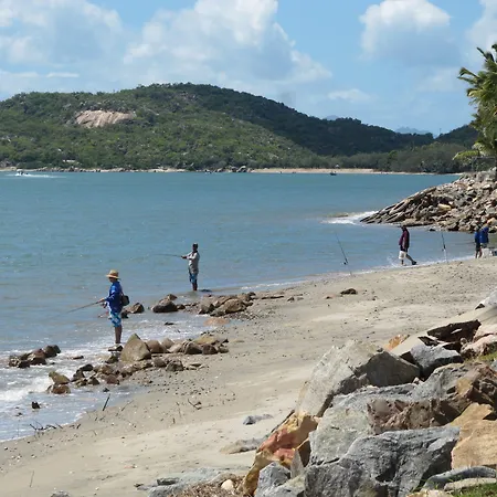 Tropical Beach Caravan Park-2