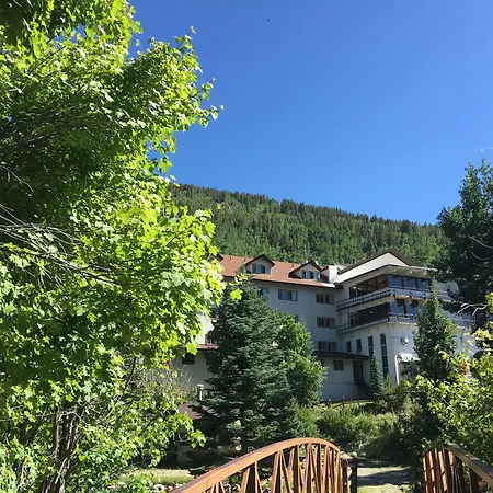 Monarch Mountain Lodge-3