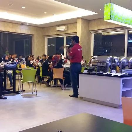 Hotel Dragon Inn Kemayoran-3