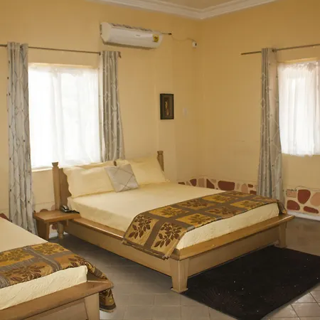 Quest Lodge-3