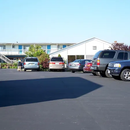 Blue Sea Motor Inn-3