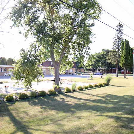 Walkerton Inn Motel-2