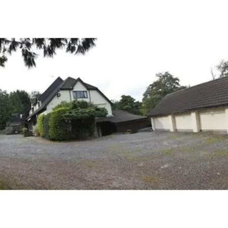 Ewenny Farm Guest House-3