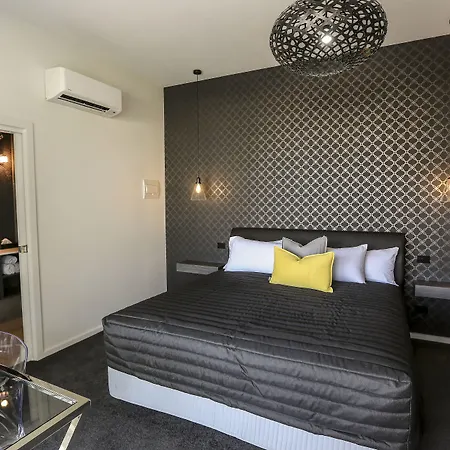 Indulge Apartments - Cbd-2