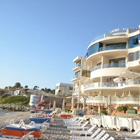 Ladies Beach Suite Hotel (Adults Only)-3