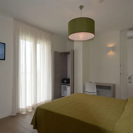 Hotel Riva E Mare-2