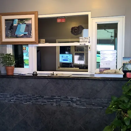 Economy Inn-2