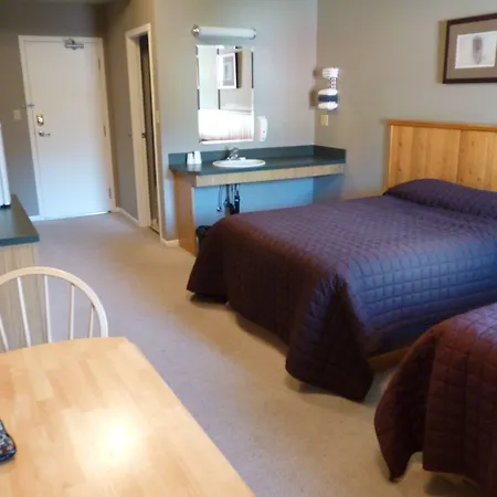 The Flying Steamshovel Inn-2