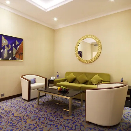 Raviz Center Point Hotel-3