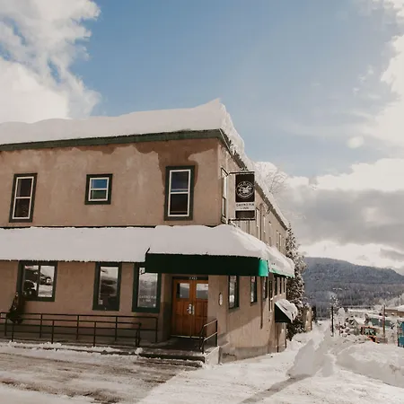 The Flying Steamshovel Inn-3