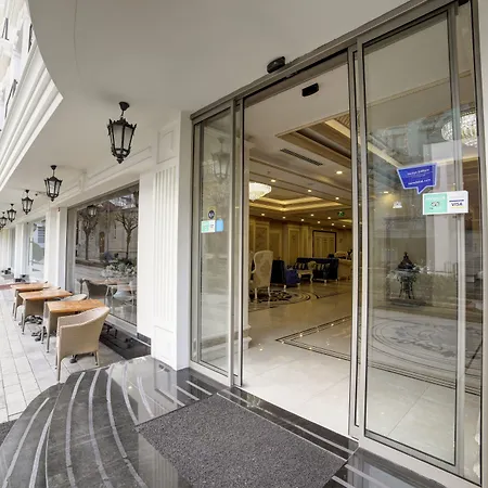 Halifaks Hotel-3