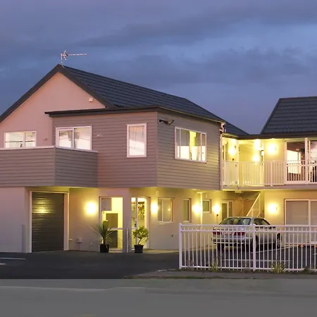101 Stars Motel-2