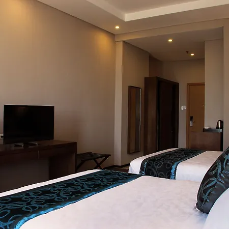Golden Phoenix Hotel - Manila-3