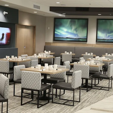 Best Western Plus Sawridge Suites-2