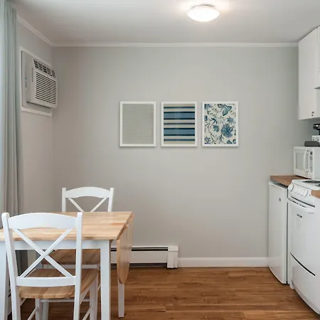 Kittery Inn & Suites-3