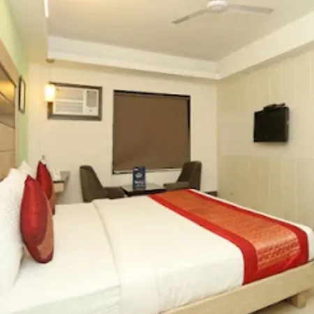 Pacific Inn Huda City Centre Sec 41-3