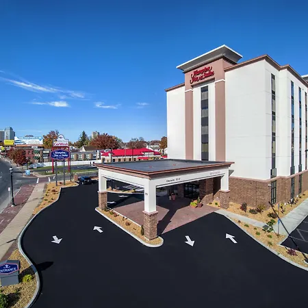 Hampton Inn & Suites Springfield Downtown-3