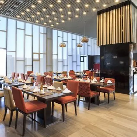 Courtyard By Marriott Santiago Airport-3