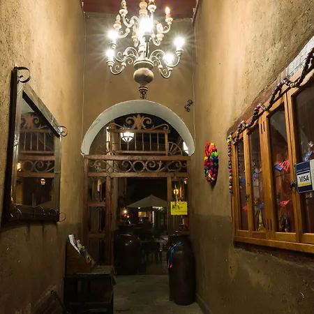 Hotel Del Callejon Morelia-3