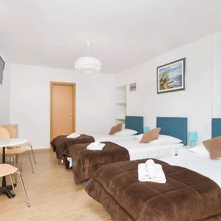 Peruzovic Rooms 1-3