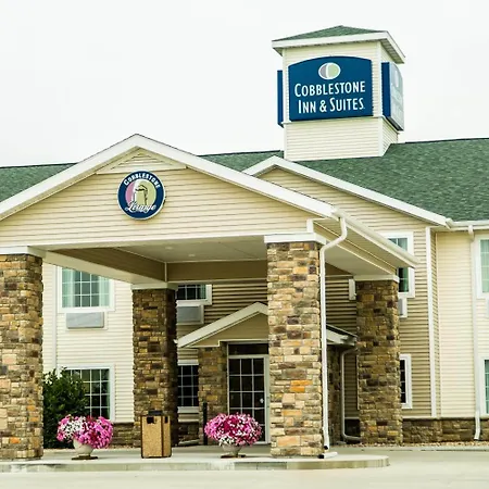 Cobblestone Inn & Suites-Winterset-2