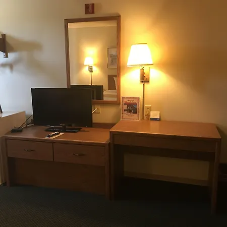 Rodeway Inn-3