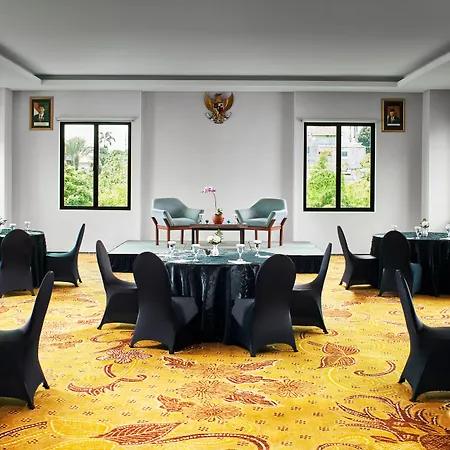 El Hotel Malang-3